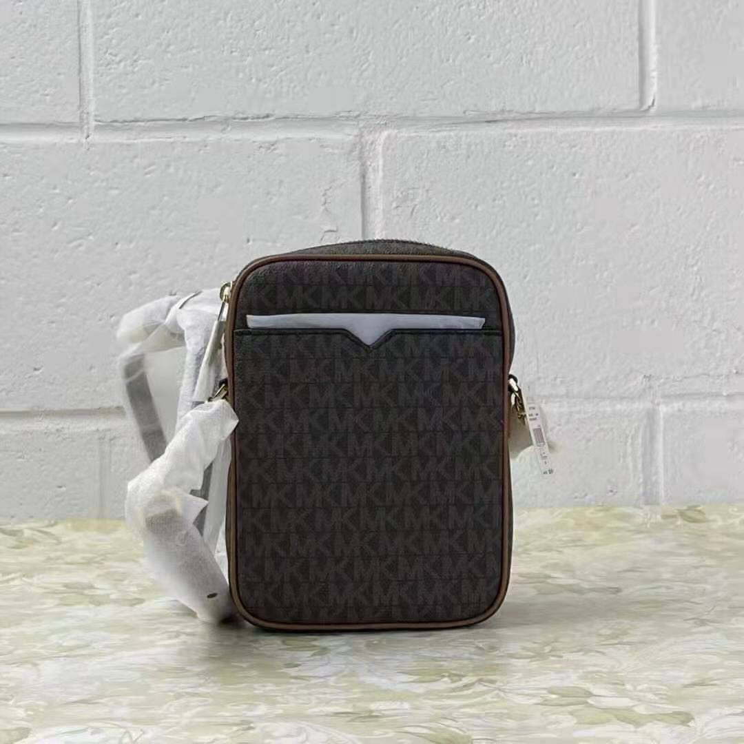 MICHAEL KORS 35F1GTVC2B JET SET TRAVEL MEDIUM CROSSBODY BAG MK BROWN MICHAEL KORS 35F1GTVC2B JET SET TRAVEL MEDIUM CROSSBODY BAG MK BROWN
